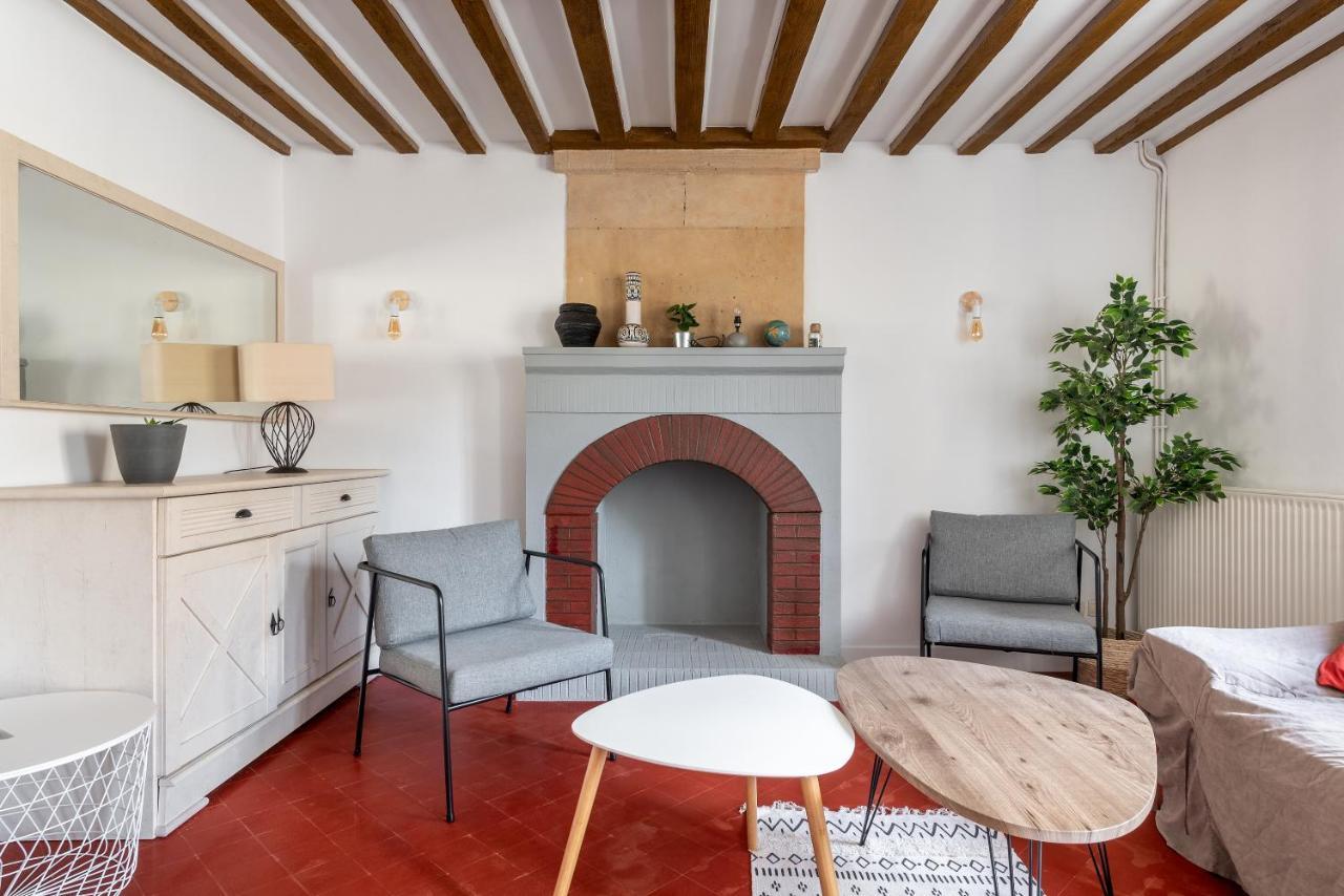 L'Escalier Rouge - Maison Renovee Avec Cour Luc-sur-Mer Kültér fotó